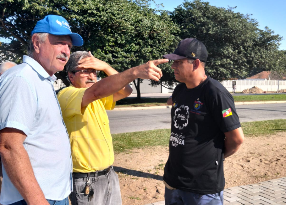 Diretor do Sanep realiza reunião com Moradores do Jardim de Alá