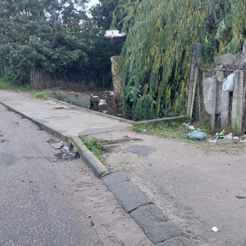 Rua Barão de Tramandaí, canaleta a anos sem proteção alguma
