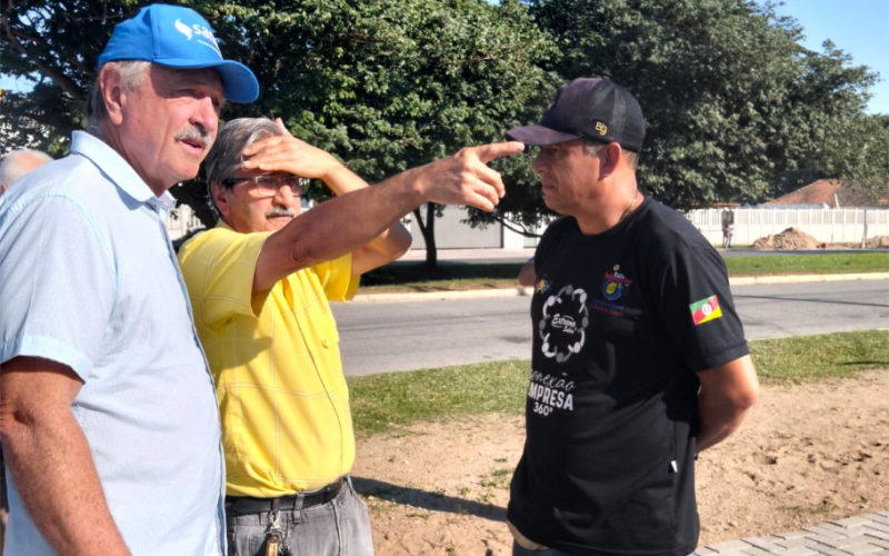 Diretor do Sanep realiza reunião com Moradores do Jardim de Alá