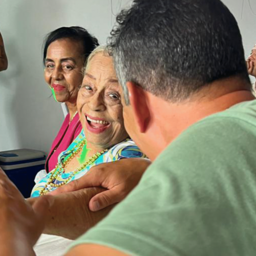 ANIVERSÁRIO DE 95 ANOS DA DONA ANAROLINA FAGUNDES, UMA FESTA INESQUECÍVEL